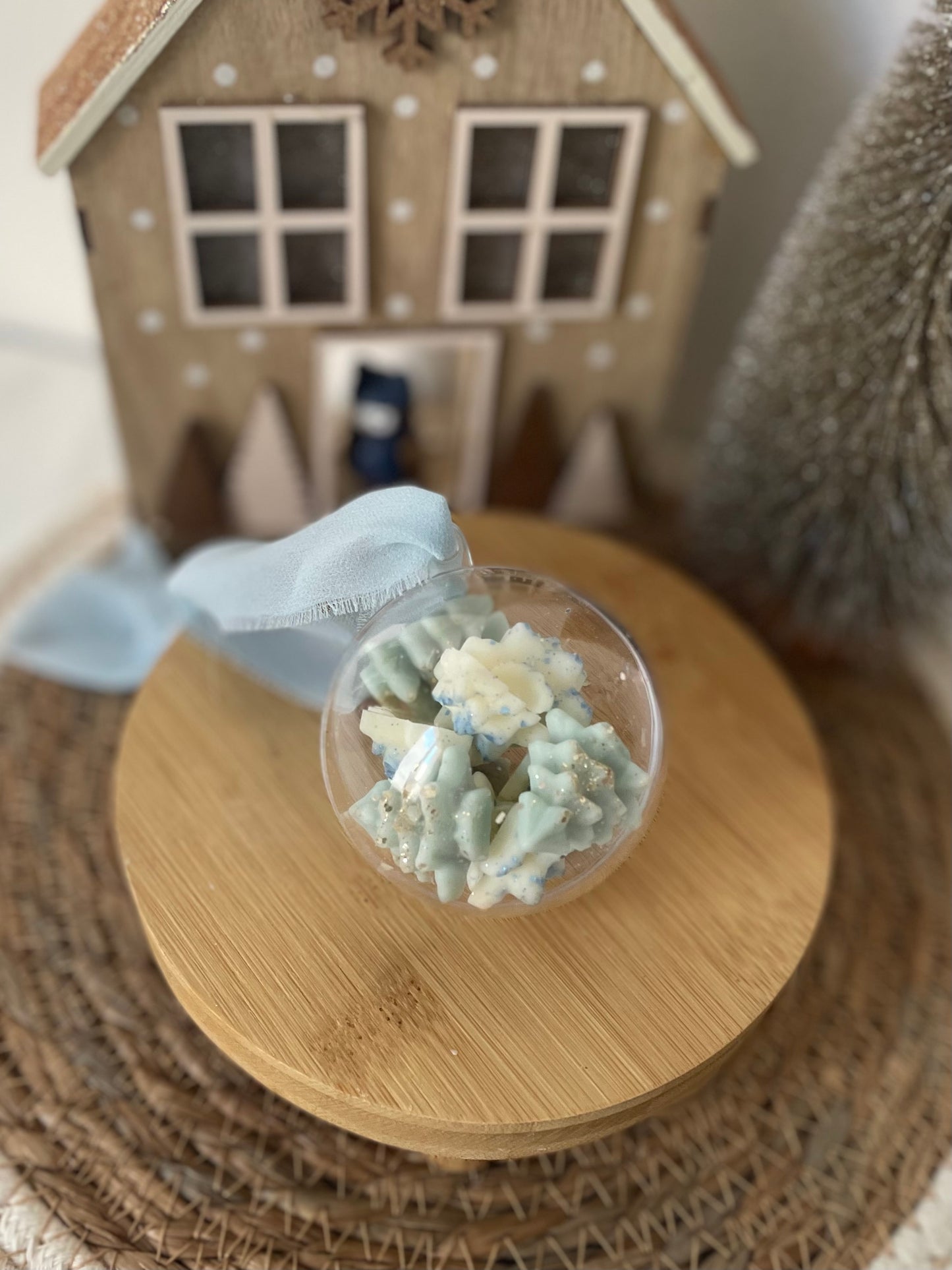 Boule de noël garnie