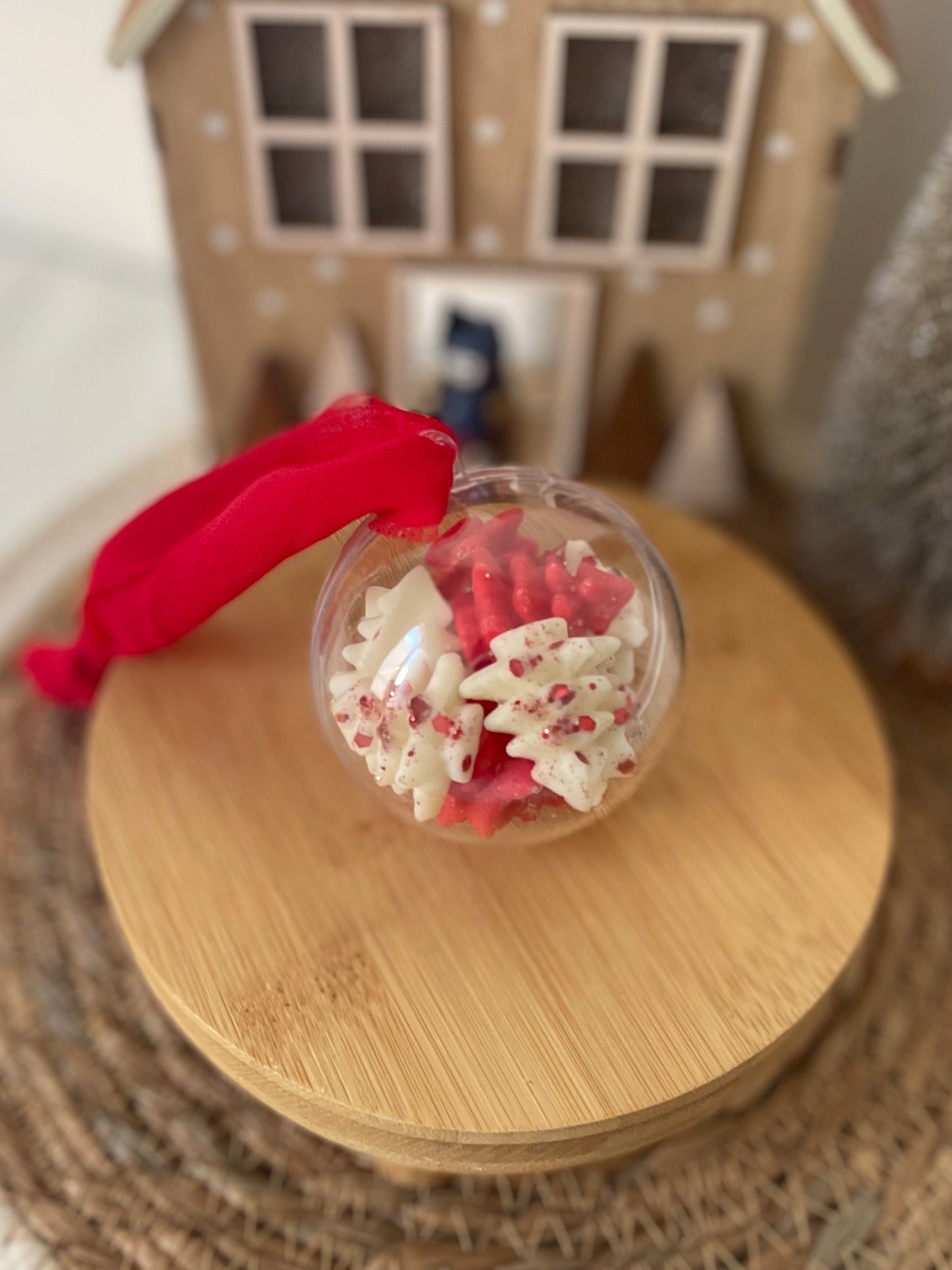 Boule de noël garnie